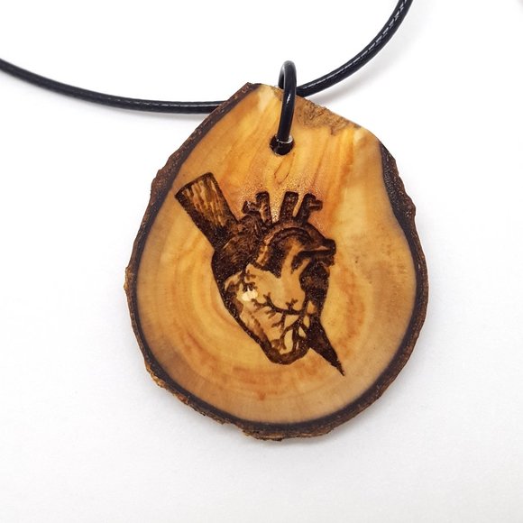 Staked Vampire Heart Wood Round Pendent Necklace - Picture 1 of 6